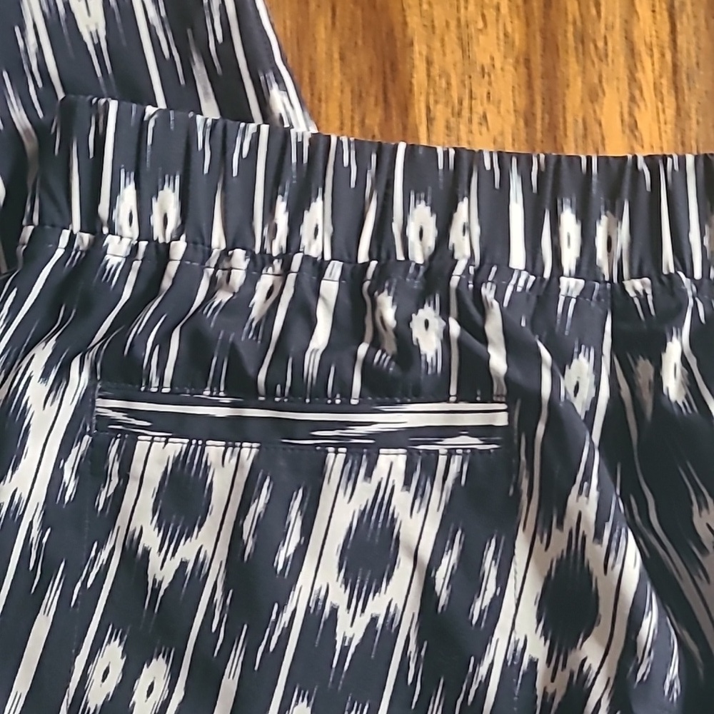 Athleta ruched ankle beach pants Size 4 - Picture 8 of 8